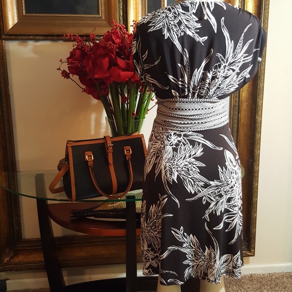 MAX AND CLEO DRESS SIZE S💥 - Picture 5 of 5